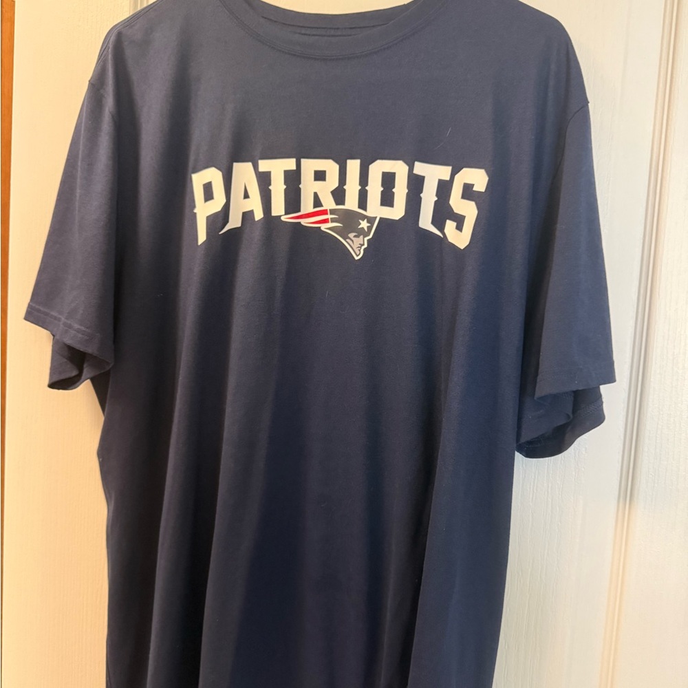 Women’s Nike Patriots NFL Dri-FIT Athletic Tee in Dark Blue XL